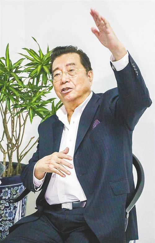 李双江离异后娶梦鸽前妻儿子是他的骄傲后妻儿子是他的苦恼