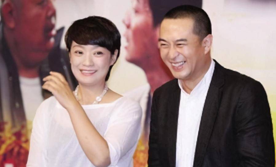 当时分的王海燕曾经飞天奖,金鹰奖的影后了,实力派女演员,可张嘉译或
