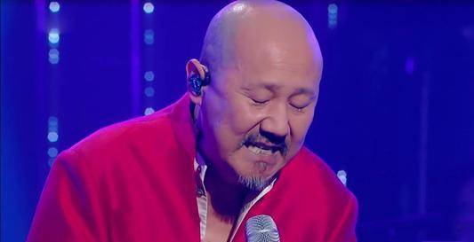 原创凤凰传奇中玲花和腾格尔的关系隐藏了40年终于藏不住了