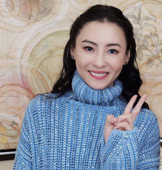 别的地方保持原样,就已经很好看了~就在大家热议张柏芝会塑形的时候