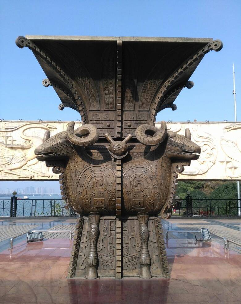 并非一件完整的国宝,而是拼接的碎片_文物_兄弟_赵佑