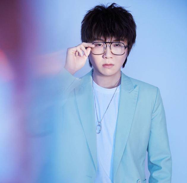 刘雨昕会成为下一个孟美岐吗_蔡徐坤_舞台_观众们