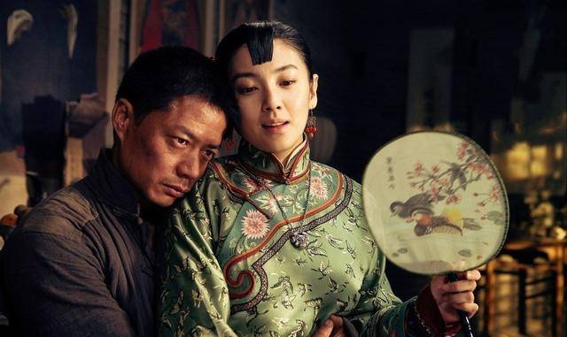 白鹿原中黑娃结婚时的那一刻犹豫是田小娥渴望的价值所在