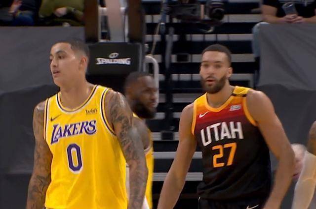 原创22记三分加大个子挡拆爵士直接把湖人打懵詹姆斯绝望了