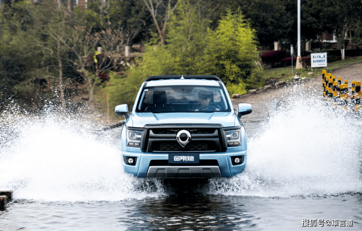 开启多功能皮卡新纪元 9.