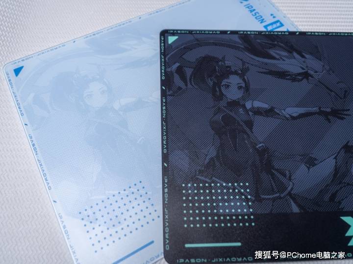 外观炫酷丝滑耐用攀升海澜钢化玻璃电竞鼠标垫评测