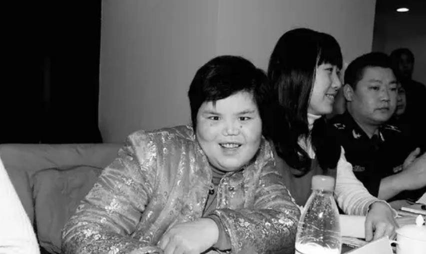 按照王娜现在的家庭条件一定是无法负担,李景云两口子