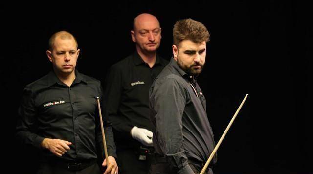 斯诺克悍将逆转晋级,颜丙涛终结者崩盘出局_比赛_对手_杰克·琼斯