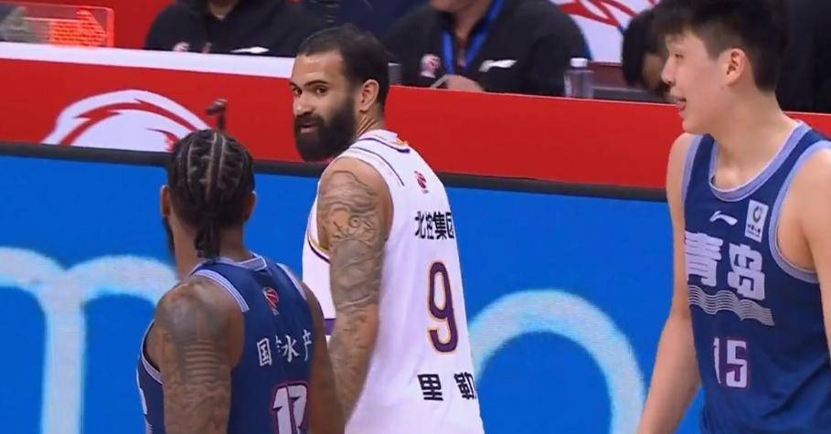 直到看到北京北京的四连败我才明白为什么闵路雷说带北京队进季后赛比