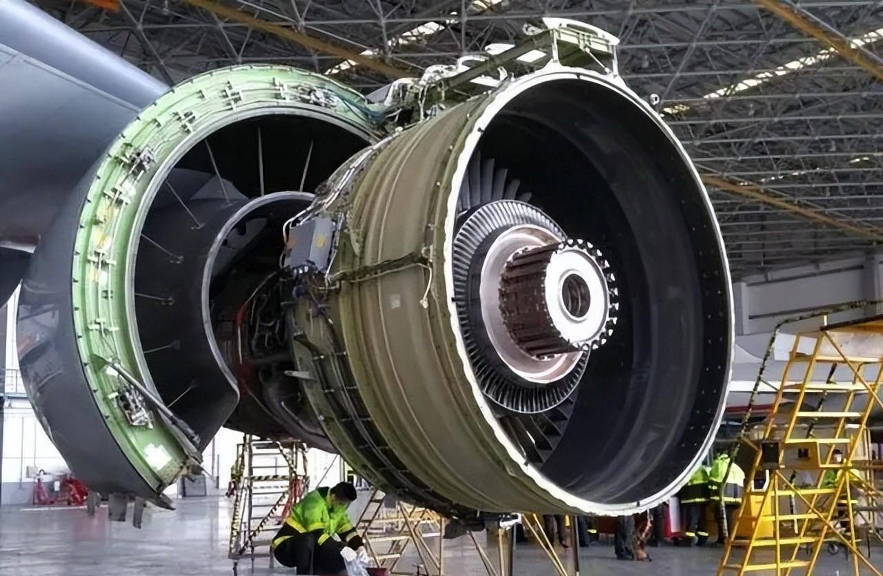 原创中国研制运40独创颠覆技术4发涡扇40暴力推进600吨全球最强