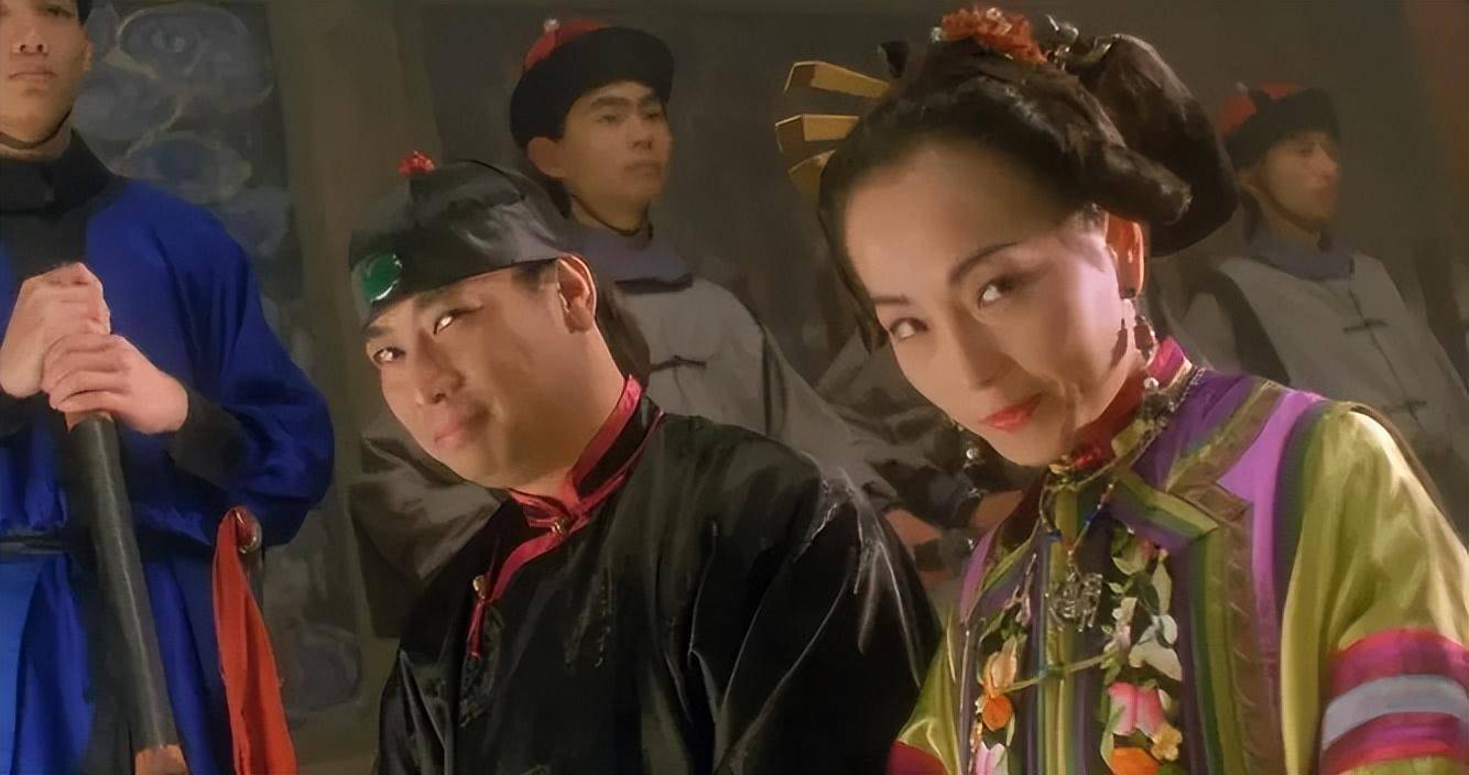 玉女出道的她,竟靠扮丑成名_苑琼丹_石榴_因为