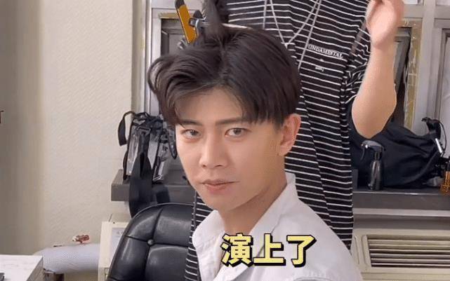 万茜晒vlog没开滤镜31岁任嘉伦暴露真实状态眼尾褶子不少