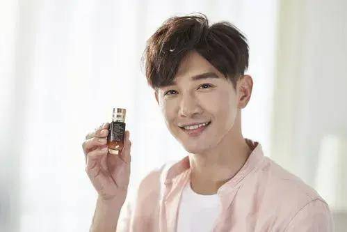 原创张立昂演艺之路多波折健康与名誉双重考验