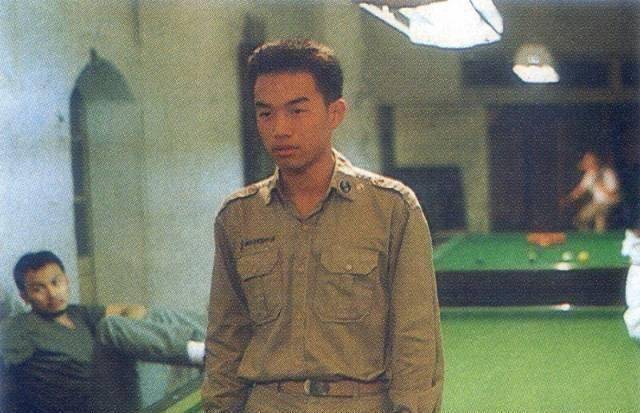 张翰在《牯岭街》里扮演小四的二哥,生活中他也是张国柱的大儿子,张震