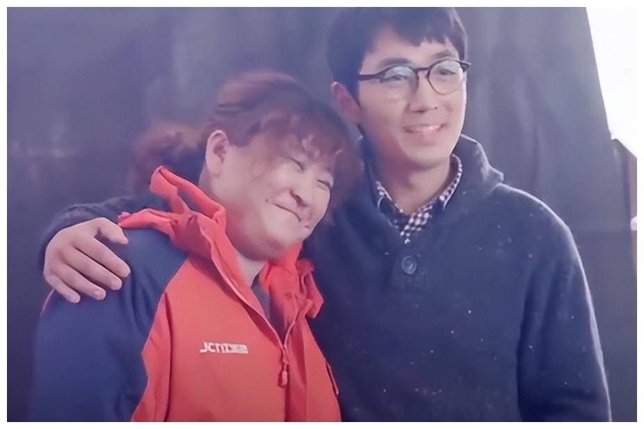 甚至为贾玲"争风吃醋",还有其他男艺人求着与贾玲合作