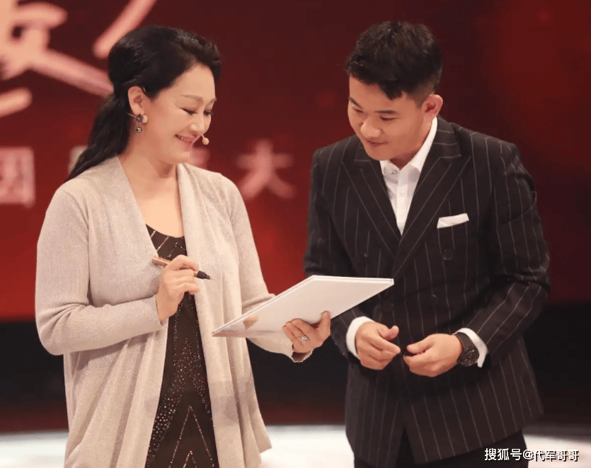 原创演员王姬为自闭症儿子付出一生如今女儿也要走她的老路吗