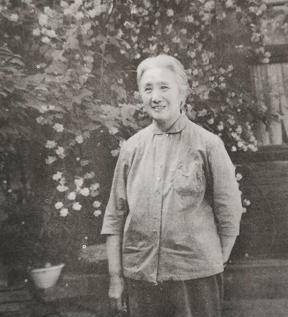 原创锦江饭店创始人资助落难青年20年后再重逢青年已是兵团司令