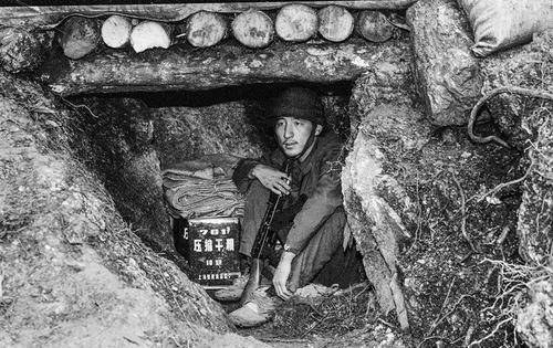 原创带杀气的眼神一等功臣杨启良击毙18人面露杀气时被拍下