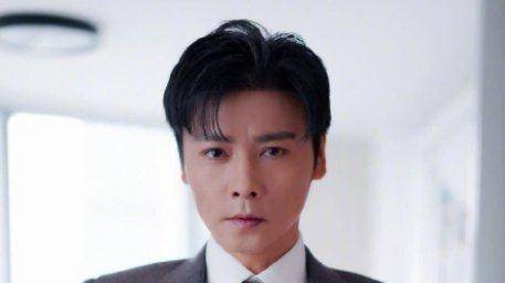 原创2次打倒吴京打坏甄子丹鼻梁连发哥都要叫师父的张晋究竟是什么人