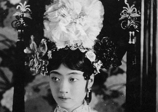 最后一位皇后婉容到底埋葬在哪里