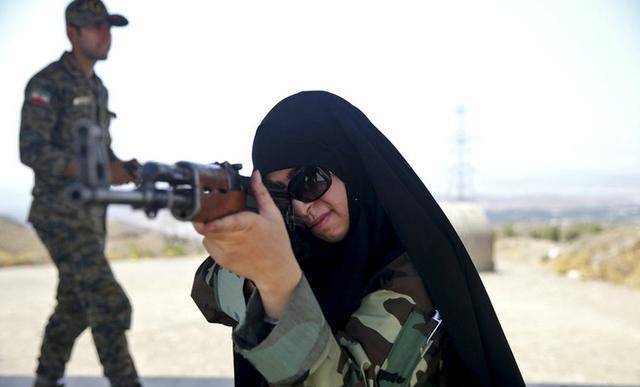 在伊朗为何伊朗最高领袖哈梅内伊的地位牢不可撼