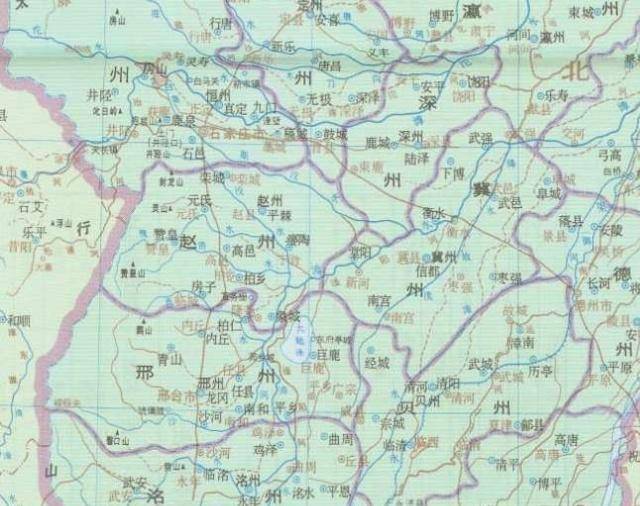 而此时结束了兄弟内战的刘守光已经完全控制了卢龙和横海两镇,派遣