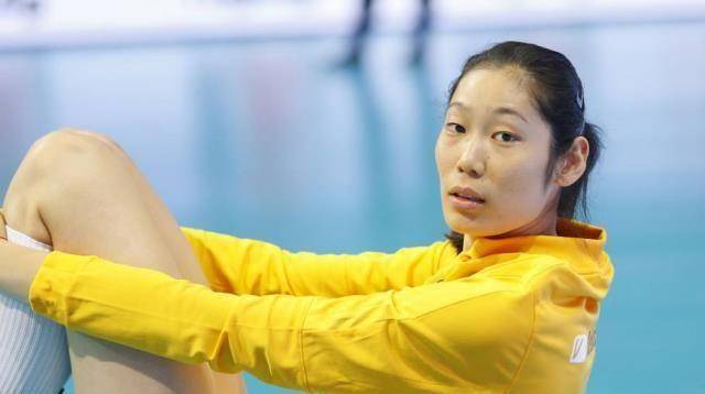 原创原创25岁朱婷身价千万一年年薪1100万到手工资能拿多少钱