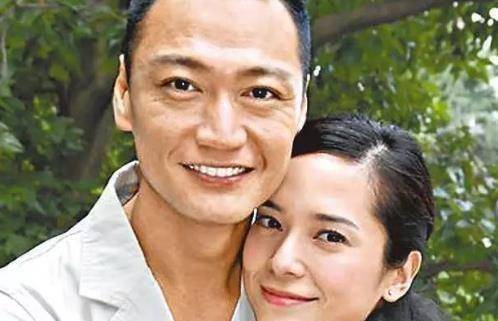 原创26年后大时代丁蟹一家重聚71岁郑少秋帅到老儿子们变大叔