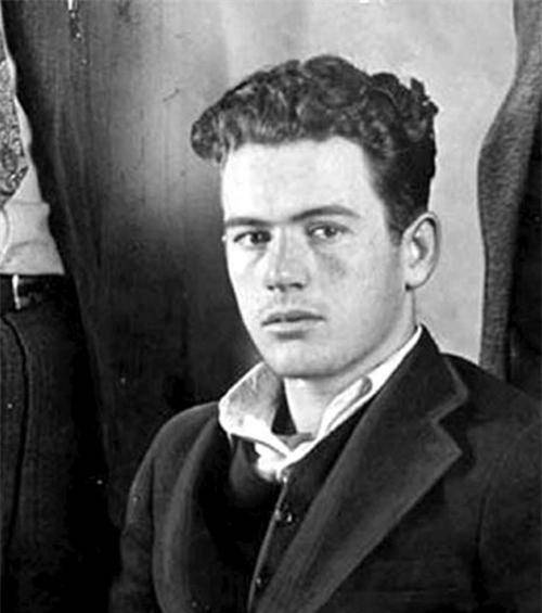 佩里·帕克_玛丽恩_女儿