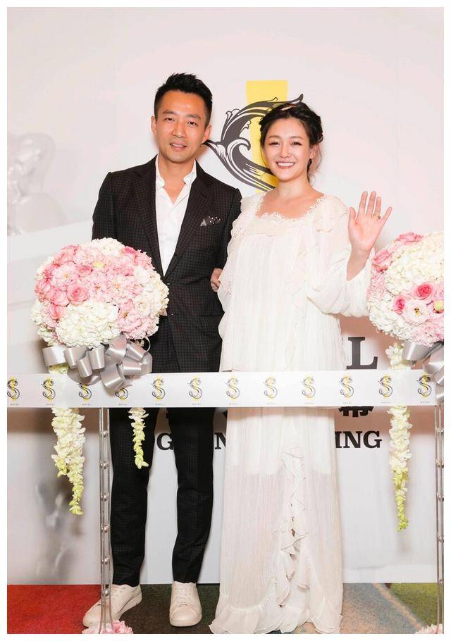 汪小菲首度认输了我斗不过她叹不是大s的对手张兰也发声
