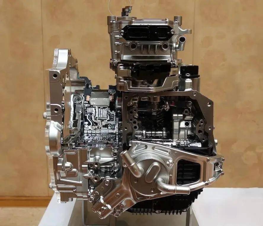 丰田皇冠搭载了2.