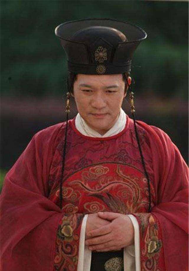 历史上最可敬的太监宣读圣旨时故意读错一字因此救下数人