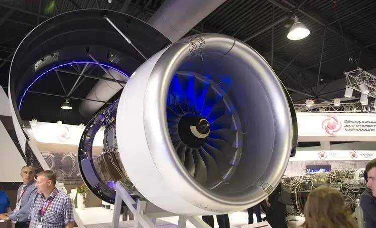 中国研制运40,独创颠覆技术,4发涡扇40暴力推进,600吨全球最强_运输机