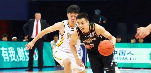 数据方面,辽宁:郭艾伦28分5板8助,韩德君13分4板2助,赵继伟12分6板15