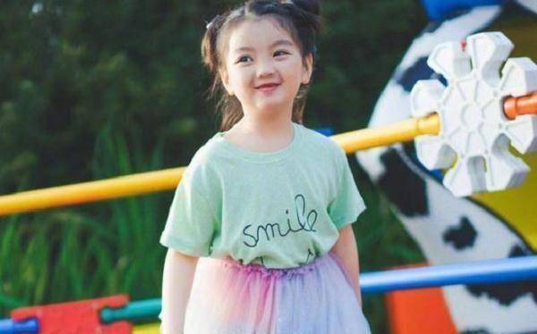 原创7岁阿拉蕾现状通告赶不完吊威亚成家常便饭父母要养弟弟