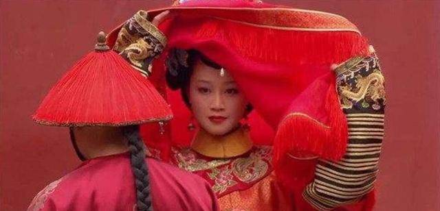 原创甄嬛传果郡王新婚夜为何和浣碧洞房却独宠孟静娴答案很微妙
