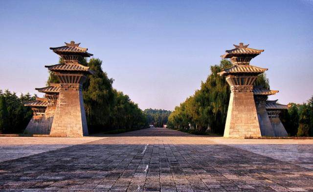 原创黄河边有座帝王陵千年来无人敢动专家却至今难以解释