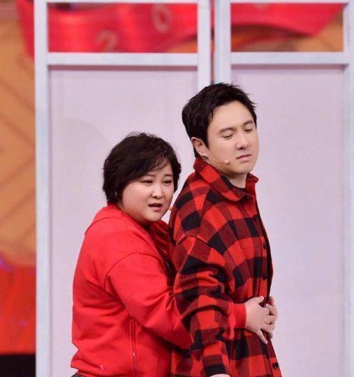 当下最受欢迎的小品演员大概就是沈腾和贾玲了吧