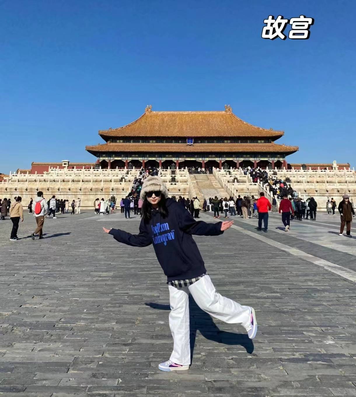 大家要去北京旅游也可以直接加她哦媛媛联系方式:157 1297 9903(长按