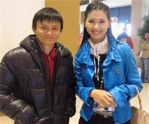 海底捞总裁对一名服务员说,留下就给30亿股份,如今怎样_杨丽娟_张勇