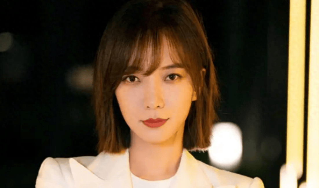 坎坷的王珞丹40岁仍未婚母亲上综艺节目里催婚她恨嫁吗