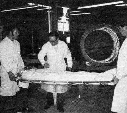 美国富豪教授冷冻胶囊50年希望在2017年俘复活如今怎样了