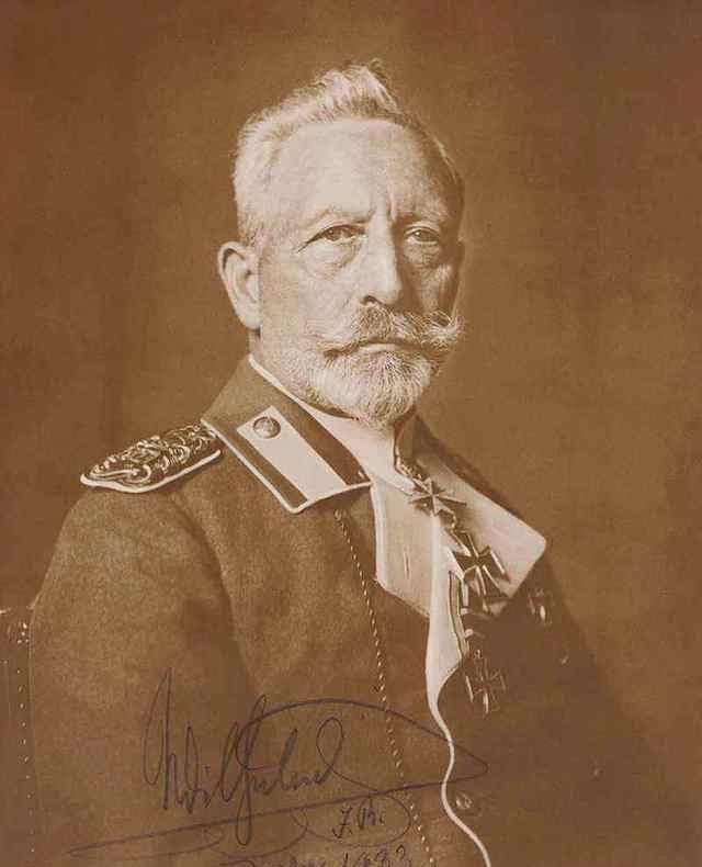 1914年版大铁十字勋章1914年第一次世界大战爆发,德皇威廉二世重设铁