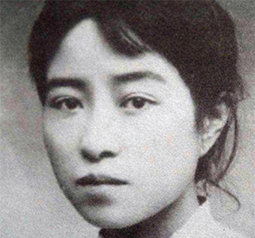 她是民国才女,同时爱上2个男人,并提出3人同居,结局却意外反转_丁玲