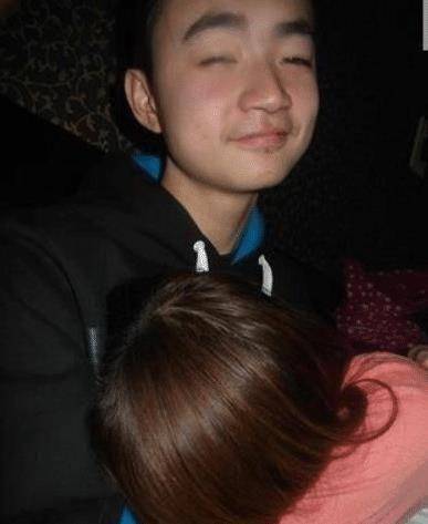 9岁走红,25岁被判不听话17年,一手好牌被他打得稀烂_父母_王欣逸_孩子