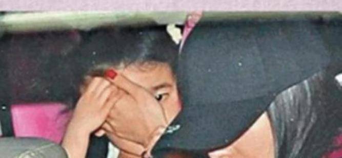 原创原创5岁小糯米照片曝光简直就是迷你版杨幂基因真强大