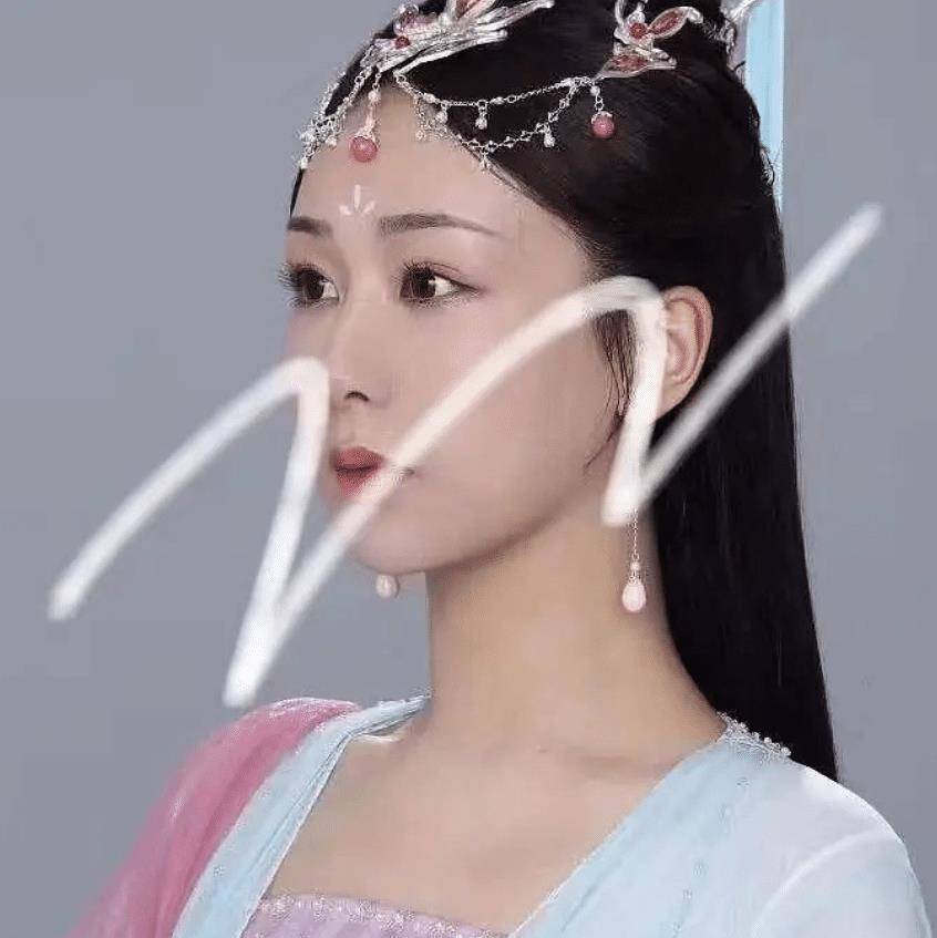 原创定妆照移花接木景甜真正出演的是千秋令双方微博已经互关