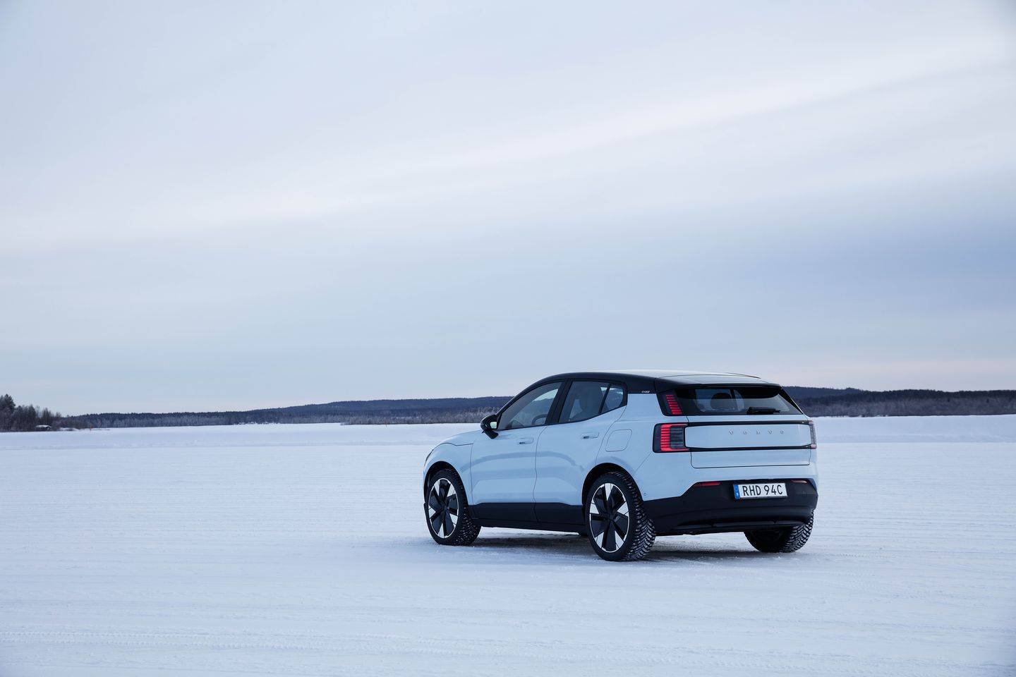 瑞典冰雪之旅,领略沃尔沃「大势化小」的纯电美学_搜狐汽车_搜狐网