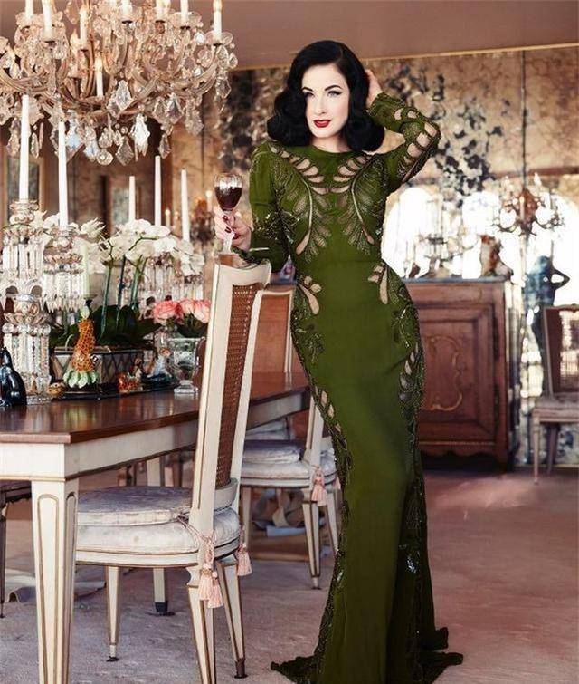 原创世界第一脱衣舞女王身家10亿的摇滚魔王她的魅力有多大