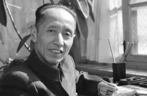 他是我国著名文学家,数学交白卷,因作文上的三句话而被入取_臧克家